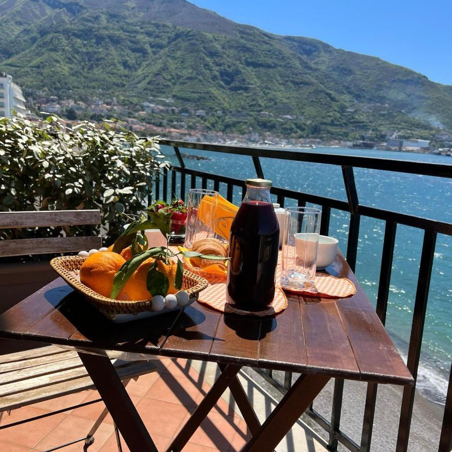 Vip Sul Mare Bed & Breakfast Castellammare di Stabia Exterior photo